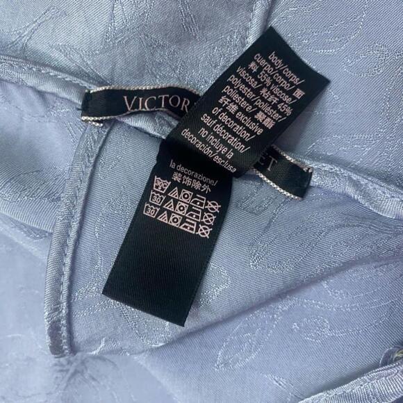 Victoria’s Secret - Open back satin cami - Picture 7 of 11